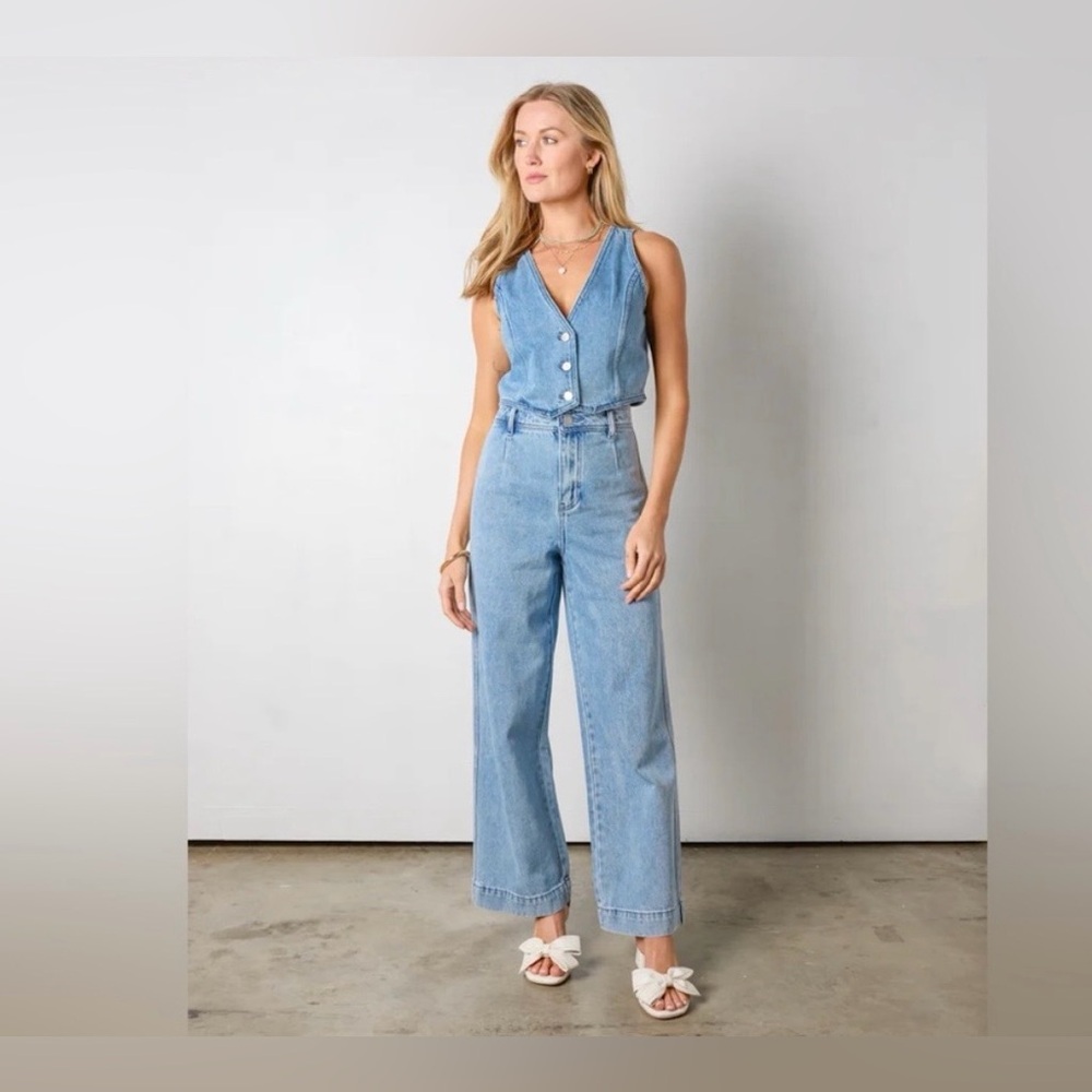 “Renegade Denim” High Rise Jeans Vestique